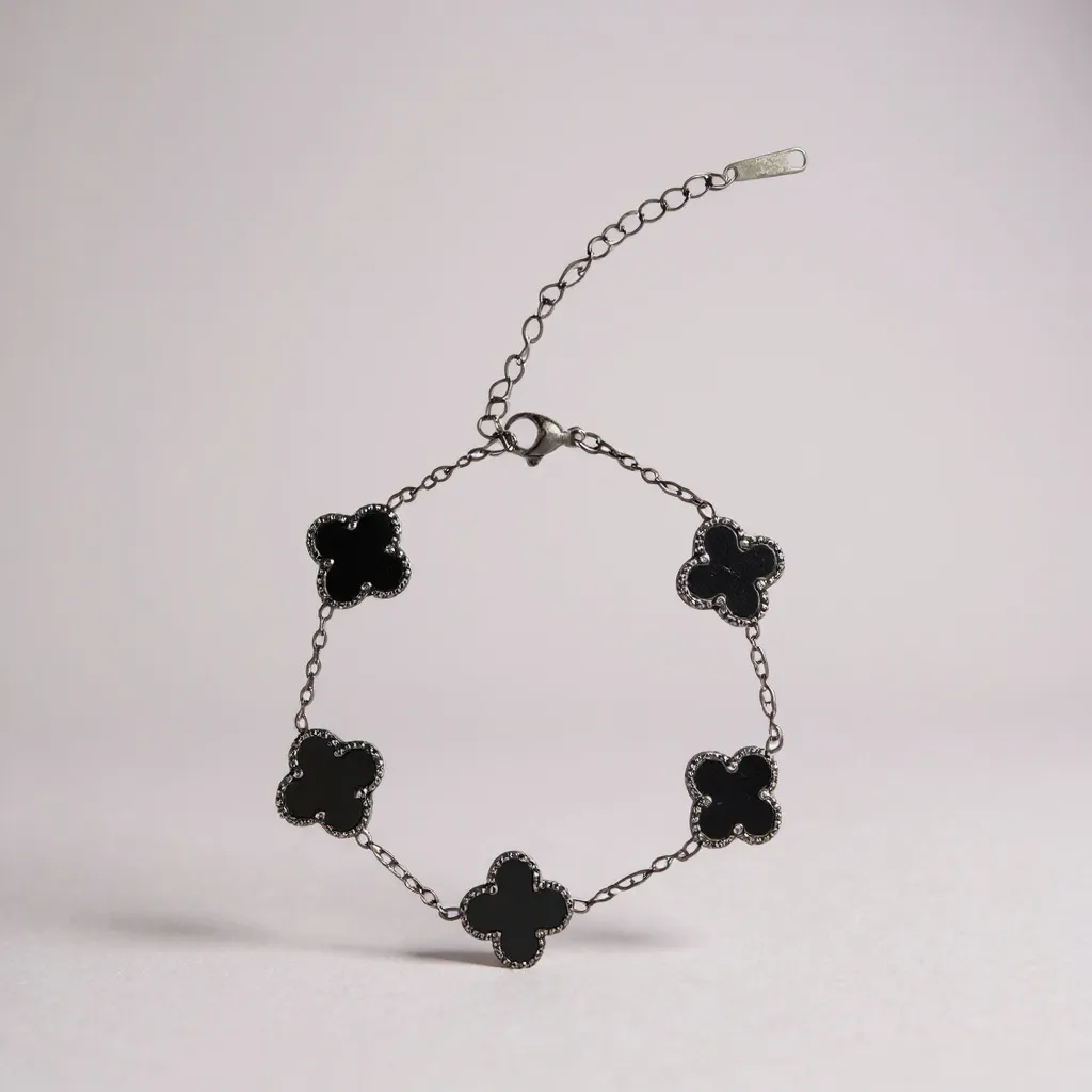 Pulsera trébol negra