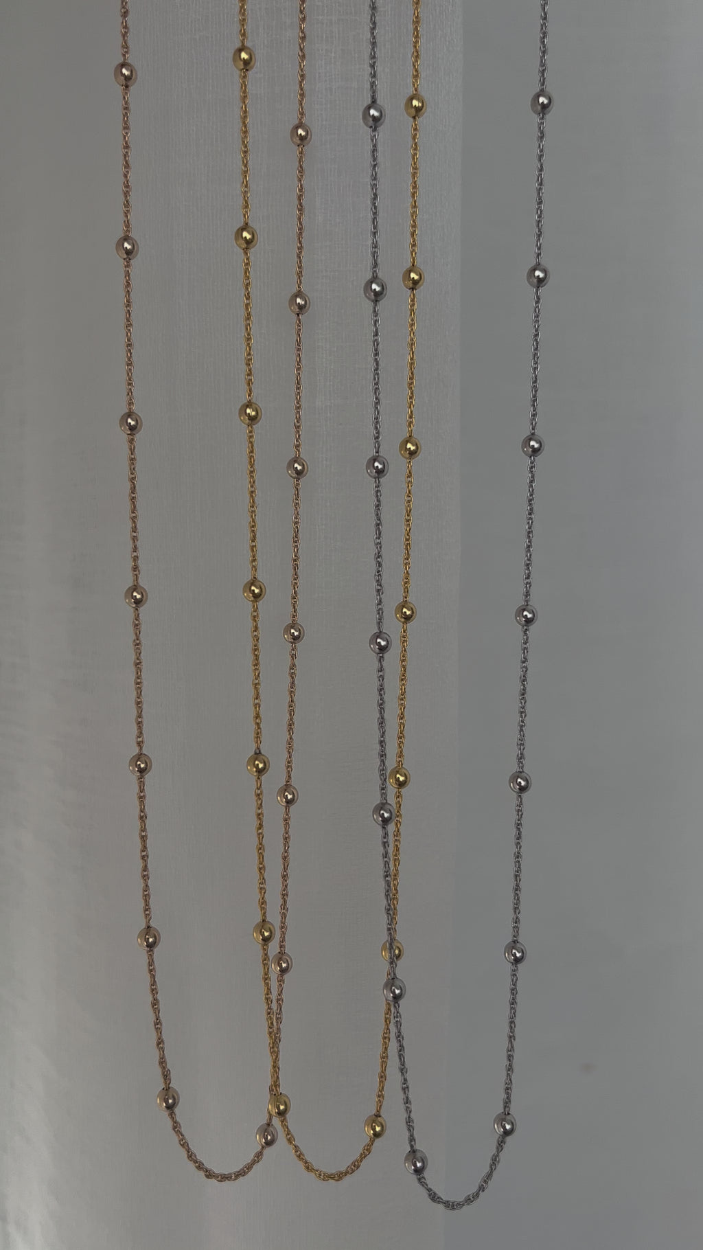 Cadena Esfera Minimal